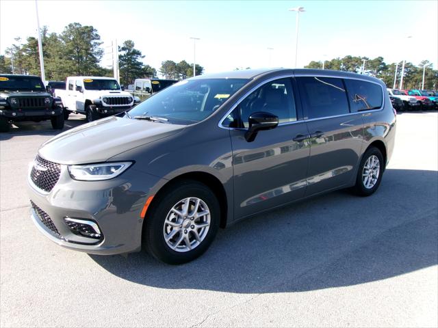 2025 Chrysler Pacifica PACIFICA SELECT