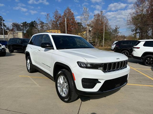 2025 Jeep Grand Cherokee GRAND CHEROKEE LAREDO X 4X2