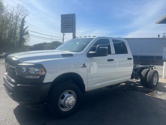 2024 RAM Ram 3500 Chassis Cab RAM 3500 TRADESMAN CREW CAB CHASSIS 4X4 60 CA