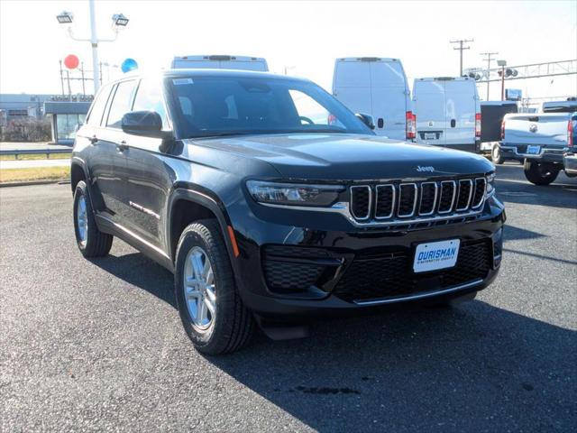 2025 Jeep Grand Cherokee GRAND CHEROKEE LAREDO 4X4