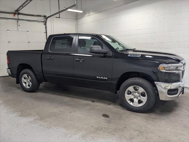 2025 RAM Ram 1500 RAM 1500 TRADESMAN CREW CAB 4X4 57 BOX