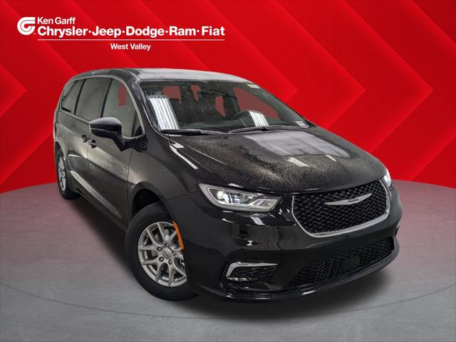 2025 Chrysler Pacifica PACIFICA SELECT