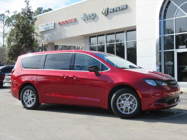 2025 Chrysler Voyager VOYAGER