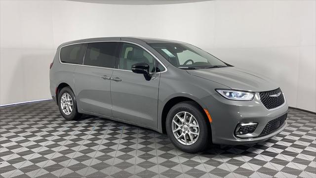 2025 Chrysler Pacifica PACIFICA SELECT