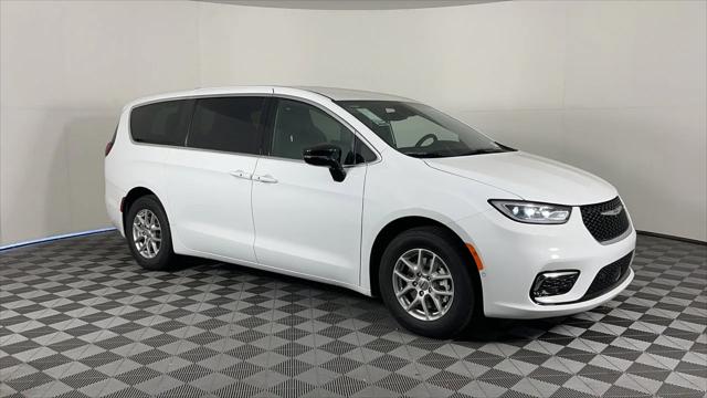 2025 Chrysler Pacifica PACIFICA SELECT