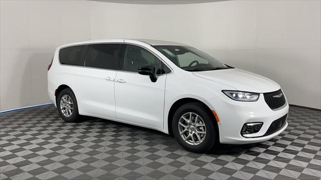 2025 Chrysler Pacifica PACIFICA SELECT