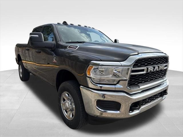 2024 RAM Ram 2500 RAM 2500 TRADESMAN CREW CAB 4X4 64 BOX