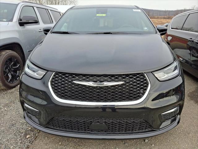 2025 Chrysler Pacifica PACIFICA SELECT