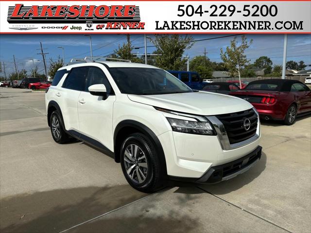 2024 Nissan Pathfinder SL FWD