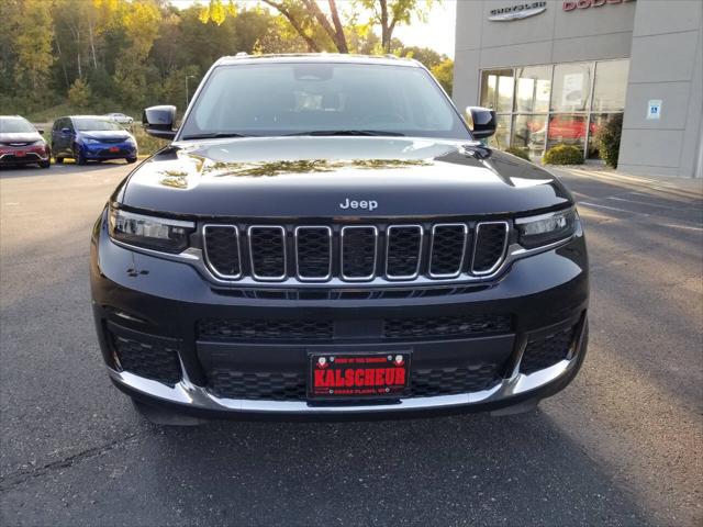 2022 Jeep Grand Cherokee L Laredo 4x4