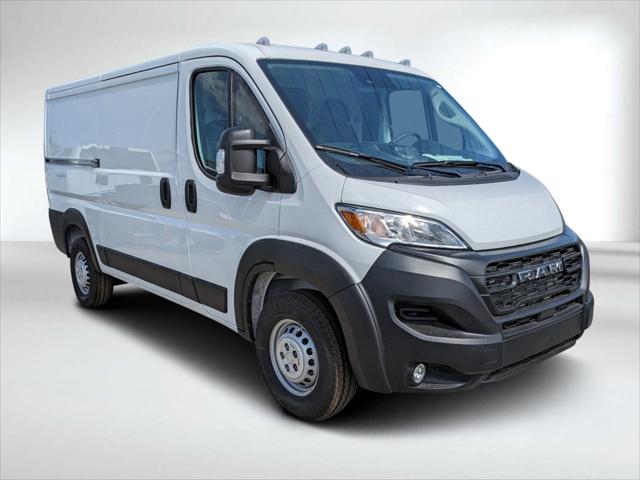 2025 RAM Ram ProMaster RAM PROMASTER 2500 TRADESMAN CARGO VAN LOW ROOF 136 WB