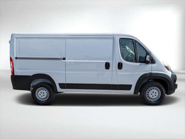 2025 RAM Ram ProMaster RAM PROMASTER 2500 TRADESMAN CARGO VAN LOW ROOF 136 WB