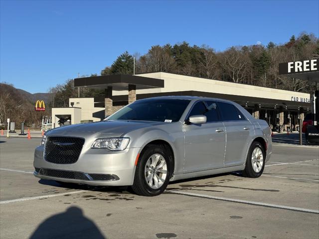 2020 Chrysler 300 Touring