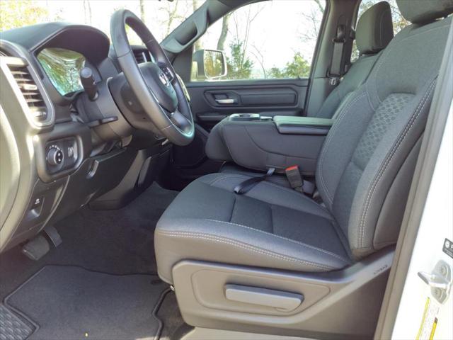 2025 RAM Ram 1500 RAM 1500 TRADESMAN CREW CAB 4X4 57 BOX