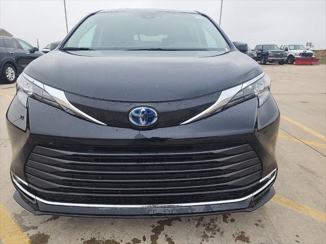 2024 Toyota Sienna XLE