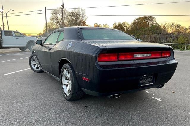 2013 Dodge Challenger SXT Plus