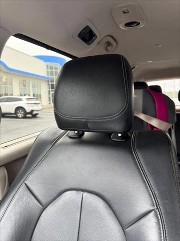 2022 Chrysler Pacifica Touring L