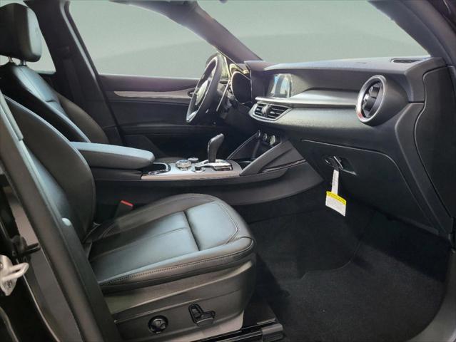 2025 Alfa Romeo Stelvio Sprint AWD