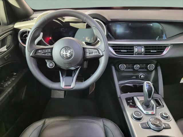 2025 Alfa Romeo Stelvio Sprint AWD