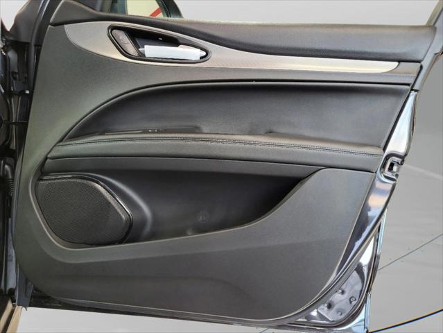 2025 Alfa Romeo Stelvio Sprint AWD