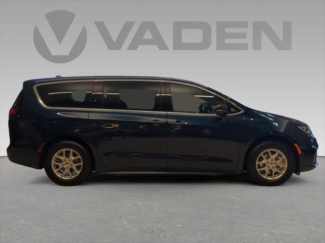 2025 Chrysler Pacifica PACIFICA SELECT