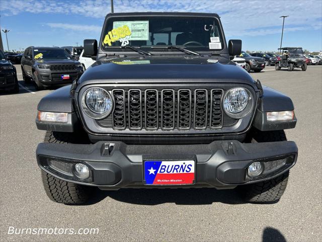 2025 Jeep Gladiator GLADIATOR NIGHTHAWK 4X4