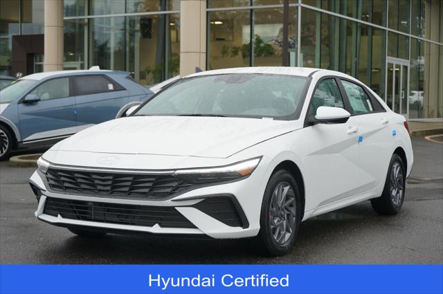 2024 Hyundai Elantra Hybrid