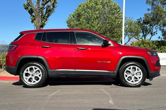 2025 Jeep Compass COMPASS SPORT 4X4
