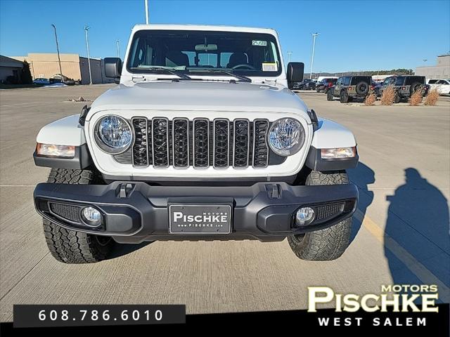 2025 Jeep Gladiator GLADIATOR NIGHTHAWK 4X4