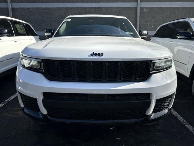2025 Jeep Grand Cherokee GRAND CHEROKEE L ALTITUDE X 4X4
