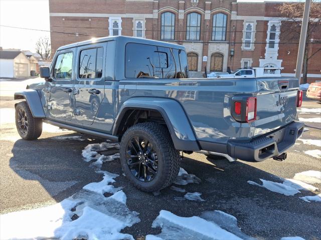 2025 Jeep Gladiator GLADIATOR NIGHTHAWK 4X4