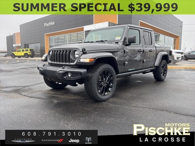 2025 Jeep Gladiator GLADIATOR NIGHTHAWK 4X4