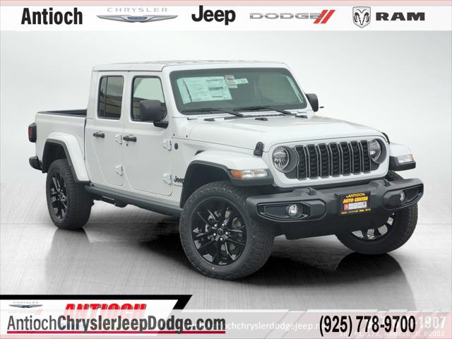 2025 Jeep Gladiator GLADIATOR NIGHTHAWK 4X4