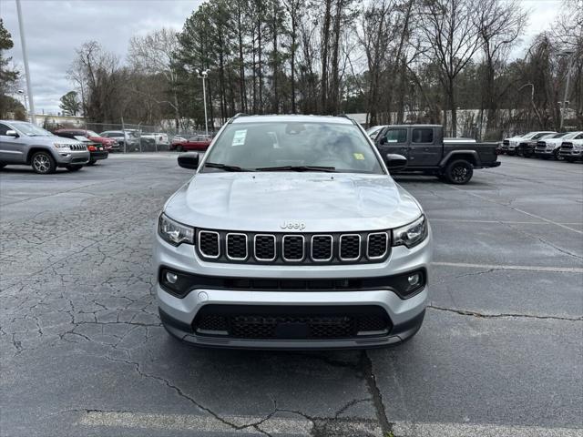 2025 Jeep Compass COMPASS LATITUDE 4X4