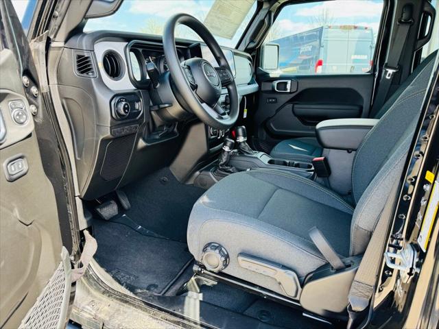 2025 Jeep Gladiator GLADIATOR NIGHTHAWK 4X4
