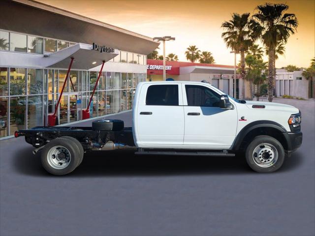 2024 RAM Ram 5500 Chassis Cab RAM 5500 TRADESMAN CHASSIS CREW CAB 4X4 60 CA