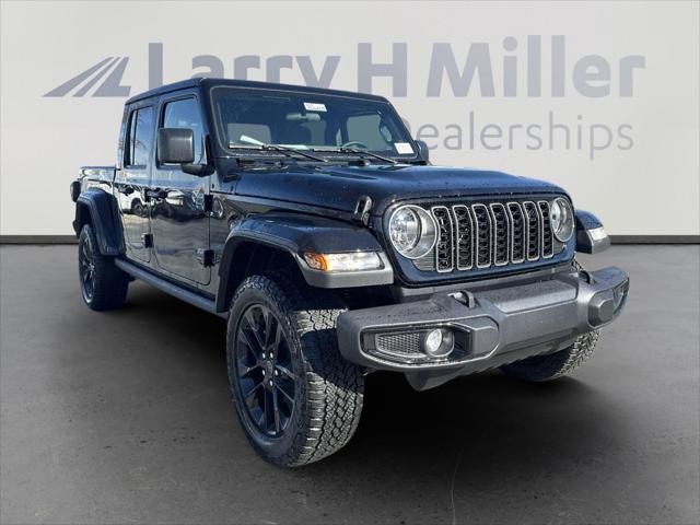 2025 Jeep Gladiator GLADIATOR NIGHTHAWK 4X4