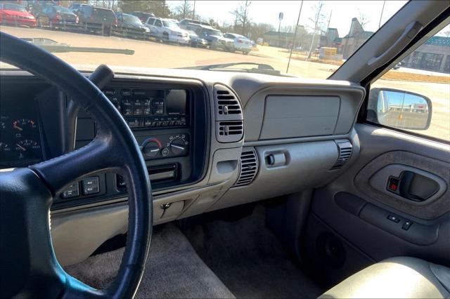 1999 GMC Suburban SL