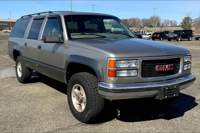 1999 GMC Suburban SL