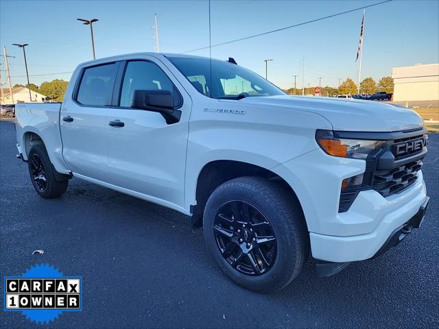 2022 Chevrolet Silverado 1500 4WD Crew Cab Short Bed Custom