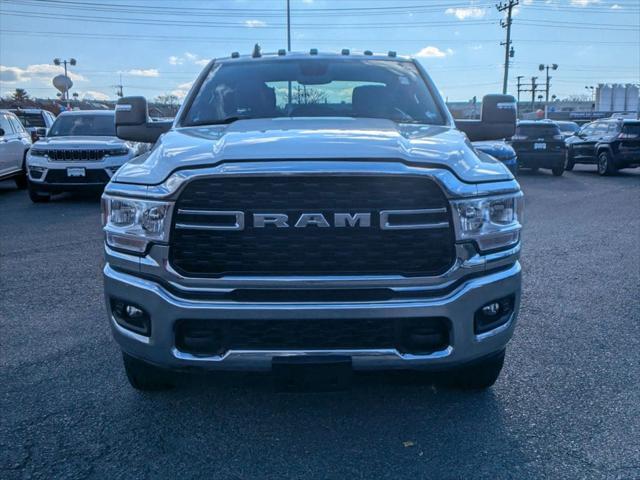 2023 RAM 3500 Big Horn Crew Cab 4x4 8 Box