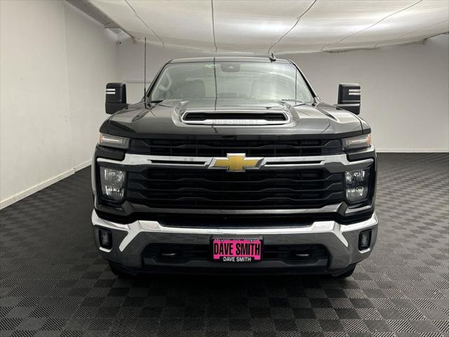 2024 Chevrolet Silverado 2500HD 4WD Crew Cab Standard Bed LT