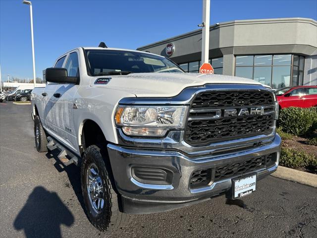 2020 RAM 2500 Tradesman Crew Cab 4X4 64 Box