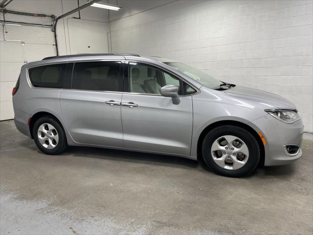 2018 Chrysler Pacifica Hybrid Touring Plus