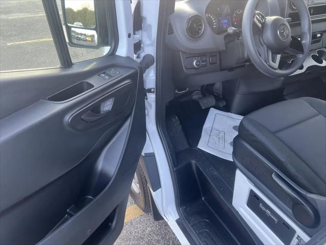 2023 Mercedes-Benz Sprinter 2500 Standard Roof 4-Cyl Gas