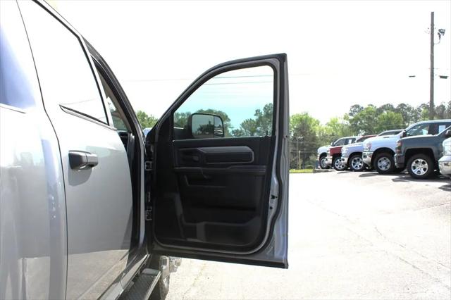2020 Ram 3500 Tradesman Crew Cab 4x4 8' Box