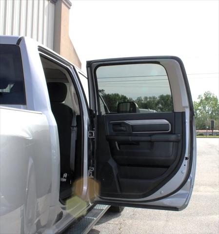 2020 Ram 3500 Tradesman Crew Cab 4x4 8' Box