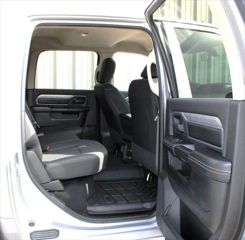 2020 Ram 3500 Tradesman Crew Cab 4x4 8' Box