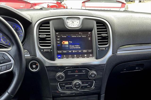 2019 Chrysler 300 Touring