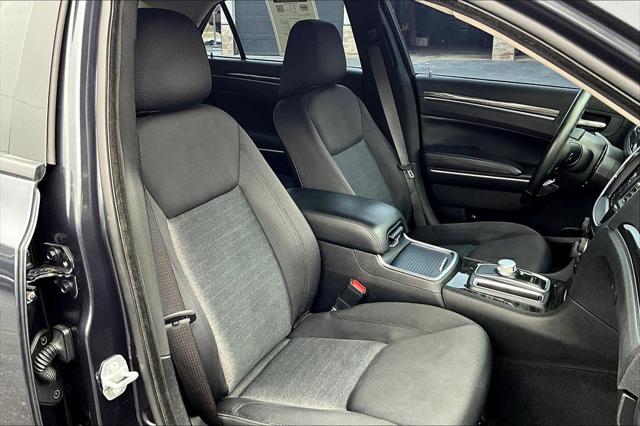 2019 Chrysler 300 Touring